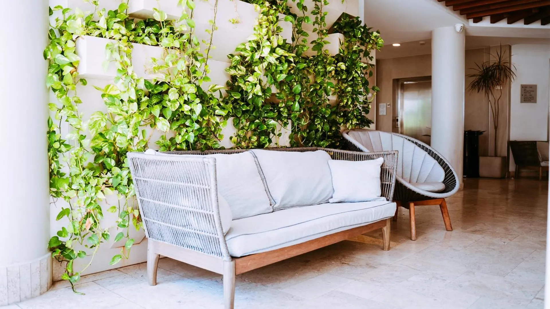 The Mill Resort And Suites Palm Beach